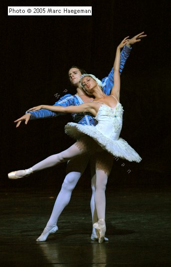 Arencibia and Blanco, Cuban National Ballet