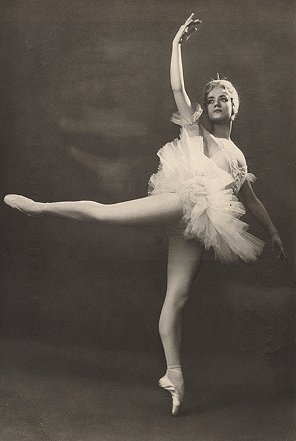 GABRIELLA KOMLEVA