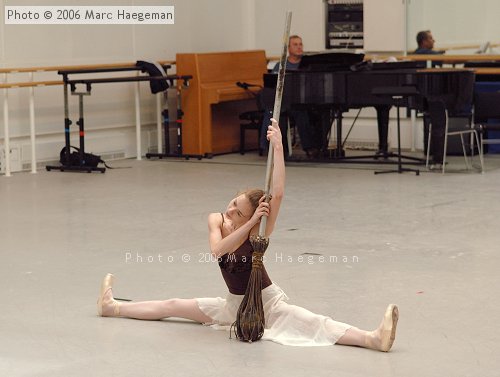Krysanova, Bolshoi Ballet, photo (c) Marc Haegeman